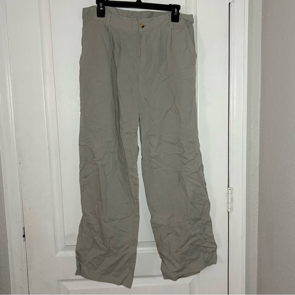 Relaxed Fit Chinos with Straight Leg 044